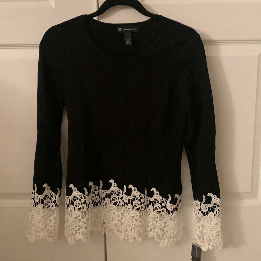 NWT International Concepts Black and White Lace Top Size Small